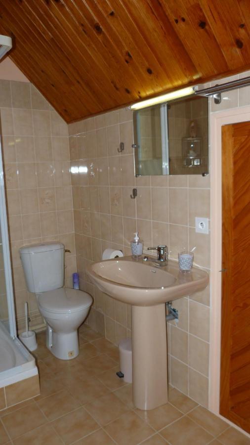 Maison De Vacances Pour 6 Personnes Avec Piscine Lainsecq エクステリア 写真